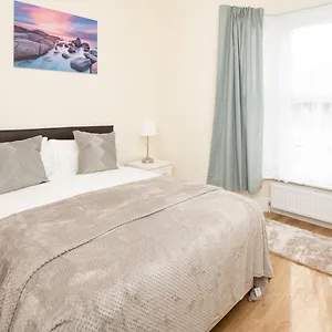 luxury-shirley-apartments-close-to-solent-uni-and.bournemouth-hotels.org/